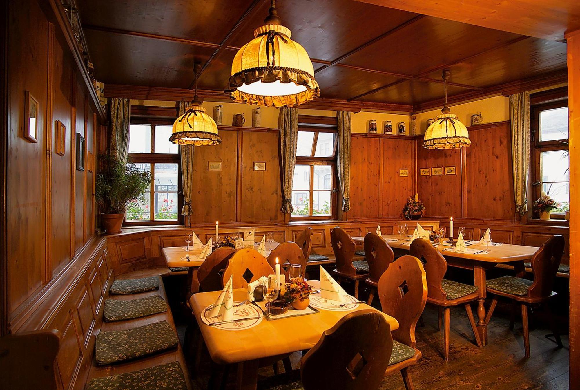 Altdeutsches Gasthaus Roter Hirsch Jena Buitenkant foto
