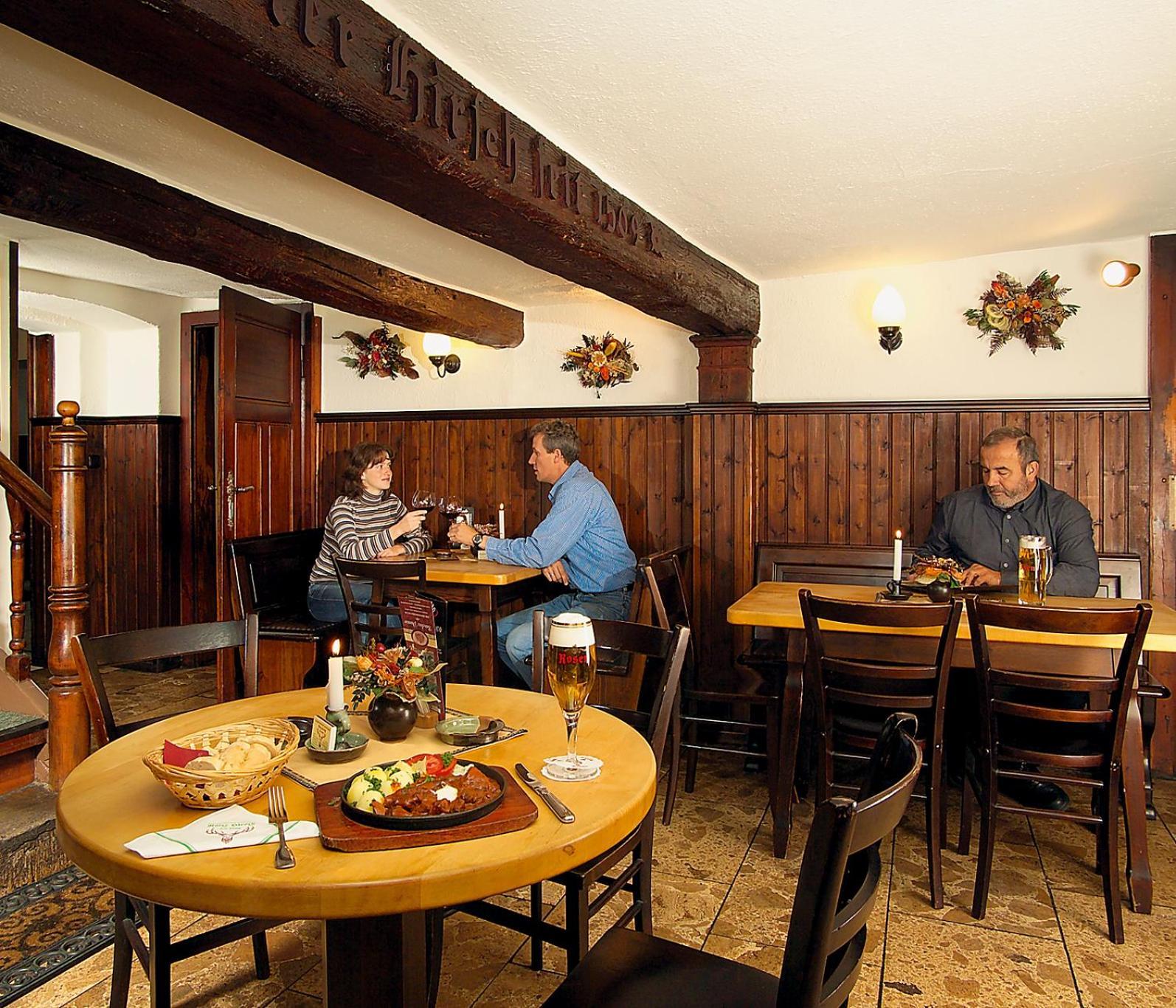 Altdeutsches Gasthaus Roter Hirsch Jena Buitenkant foto